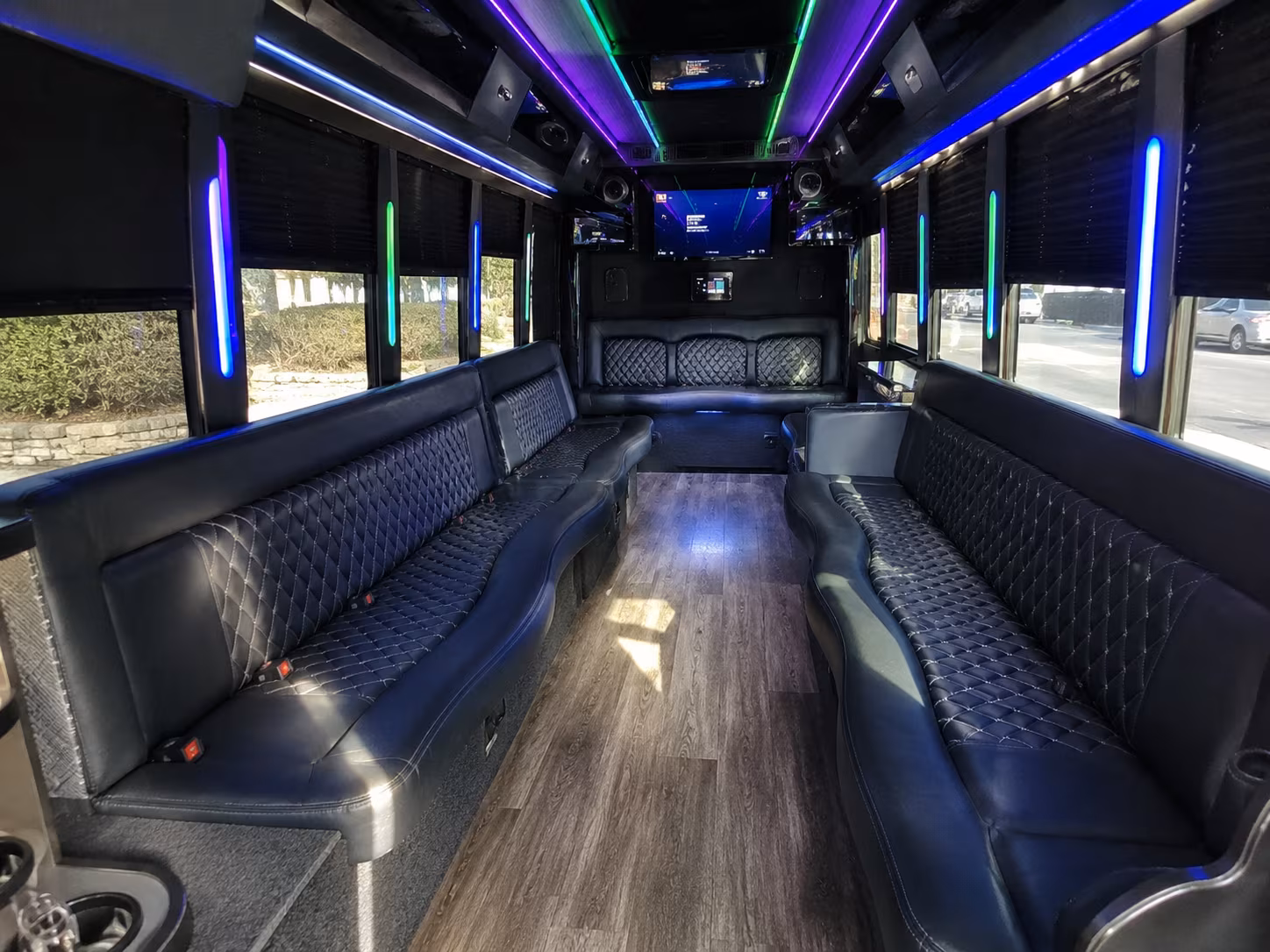 monroe 15 passenger party bus interior