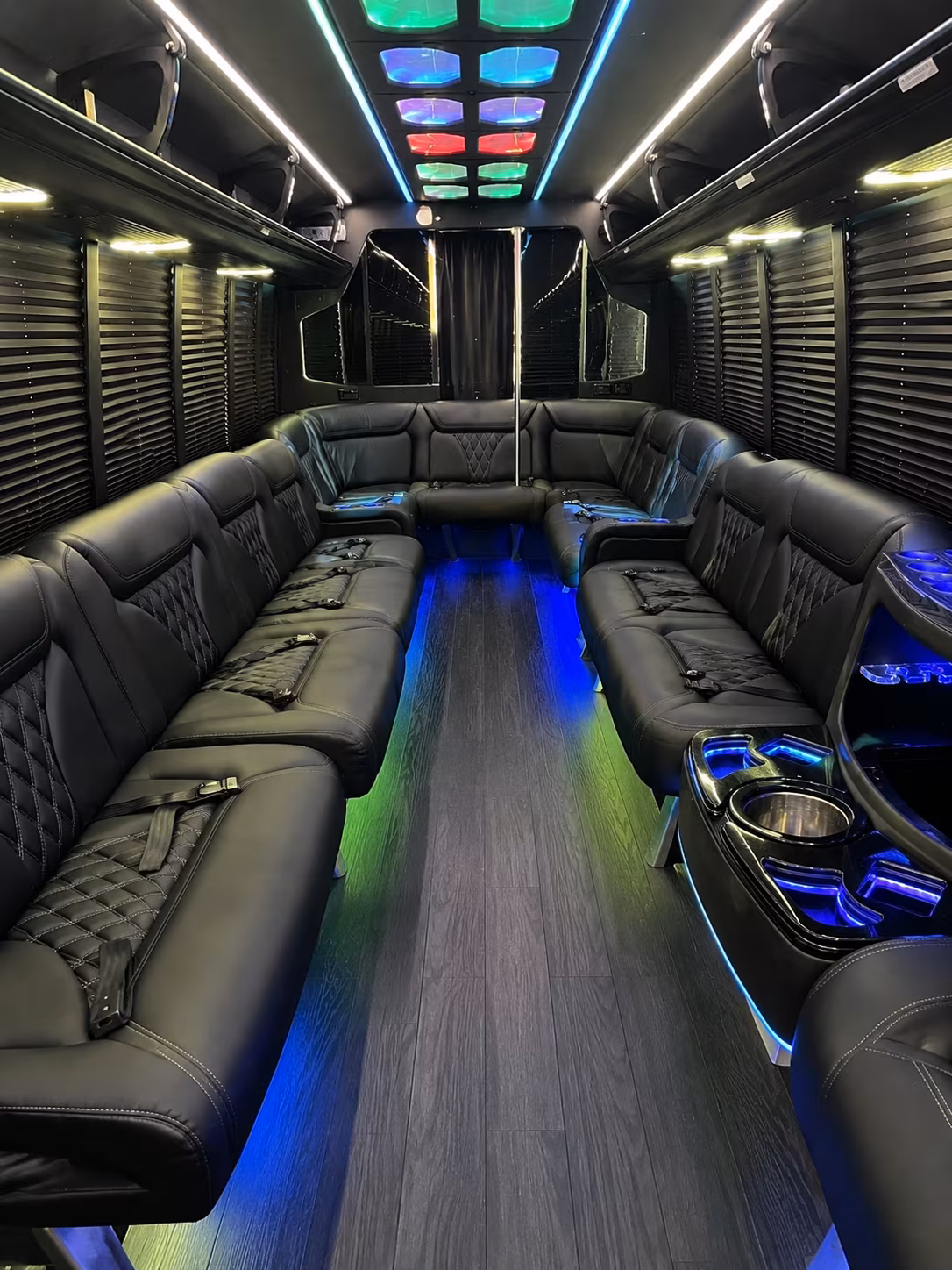 monroe 20 passenger party bus interior