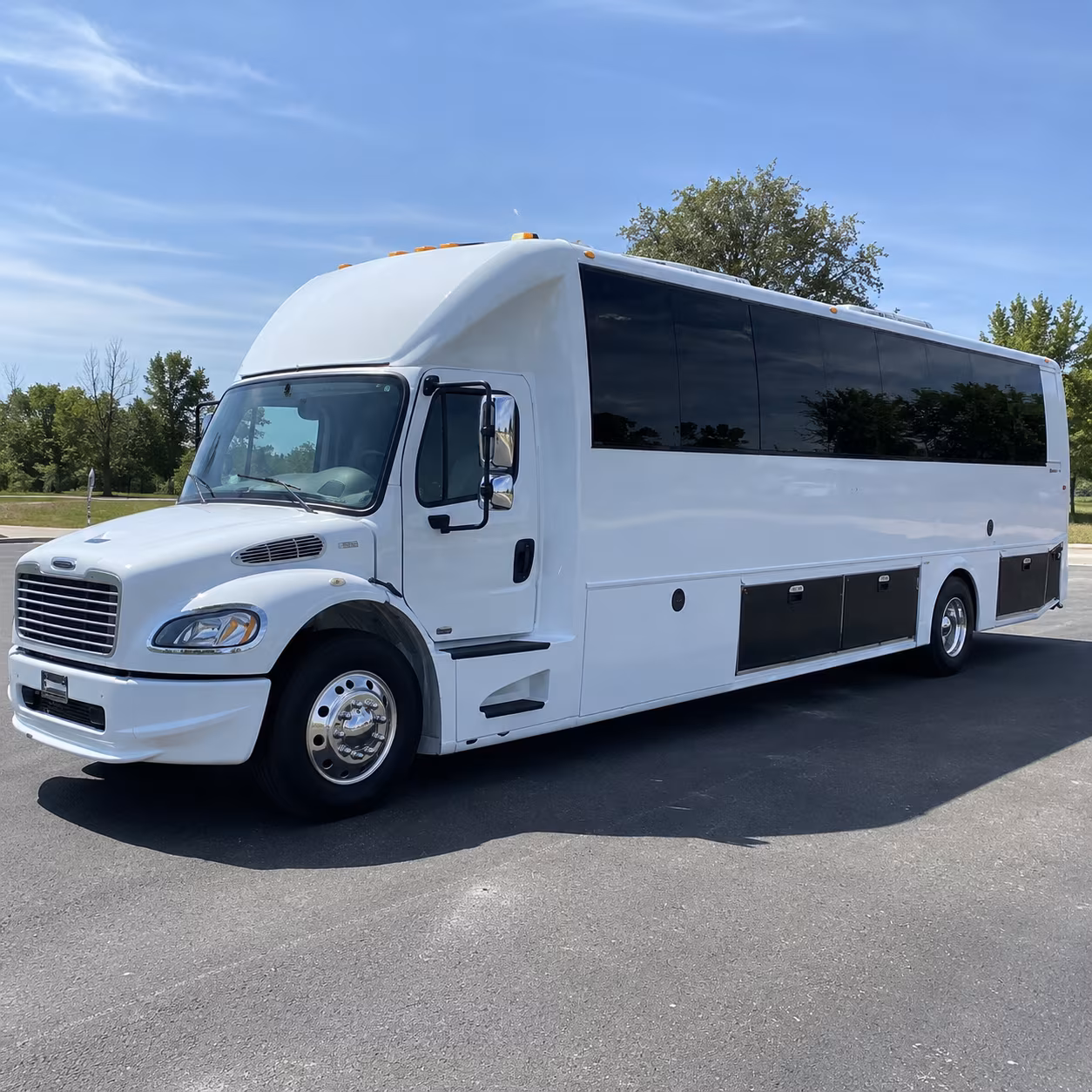 monroe 40 passenger party bus