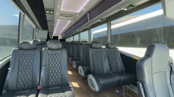 monroe 18 passenger minibus rental